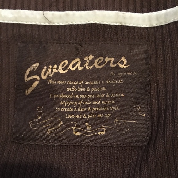 Padini Three-Button Cardigan - Picture 5 of 10